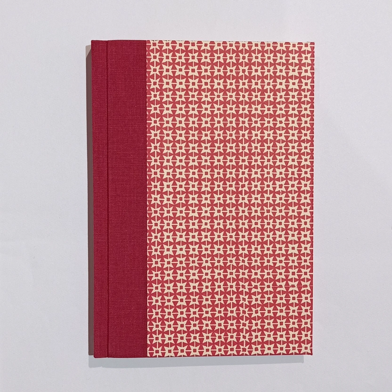 Adressbuch DIN A6 Zackenstern rot