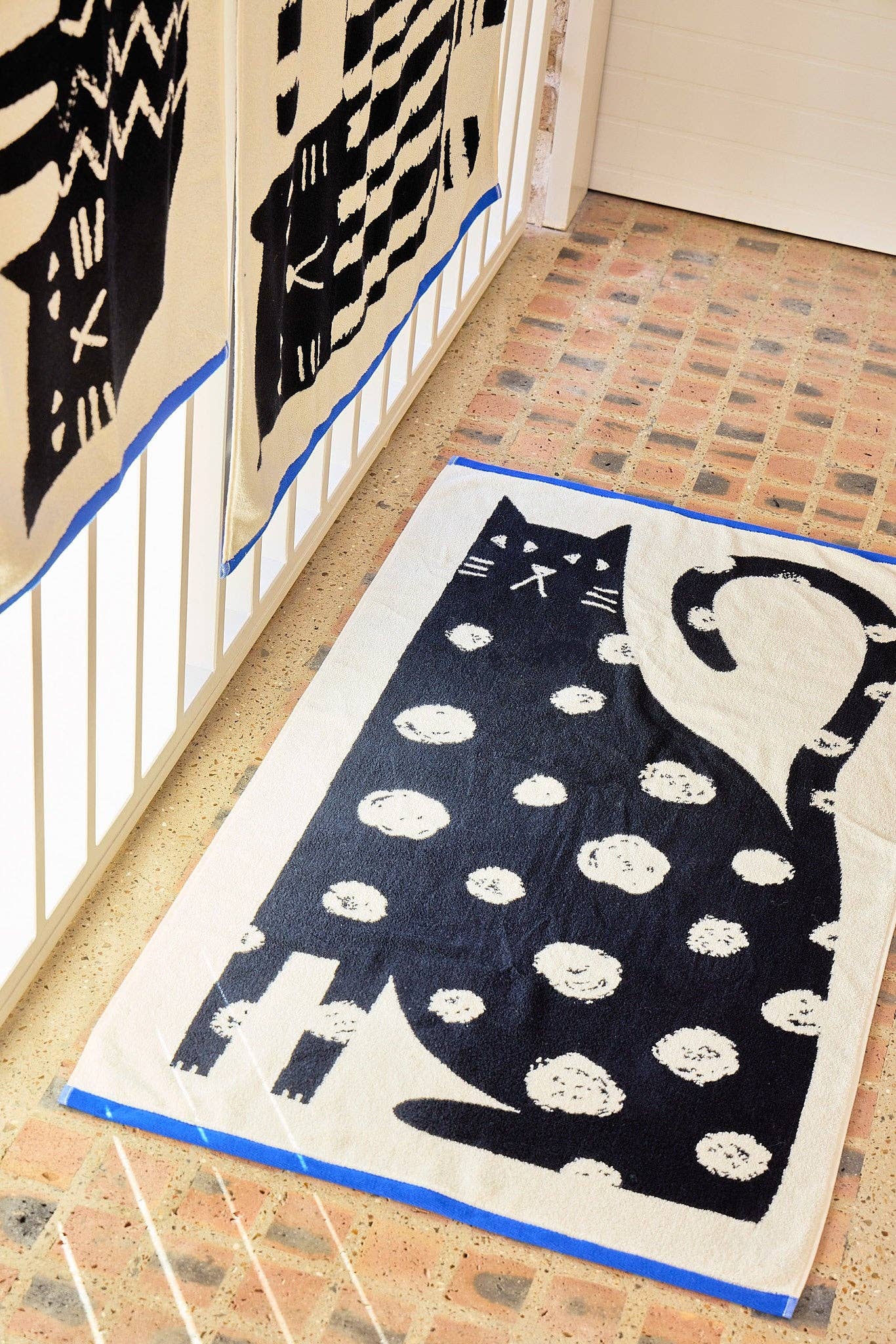Badetuch Lazy Cat | 70cm x 125cm - Image 2