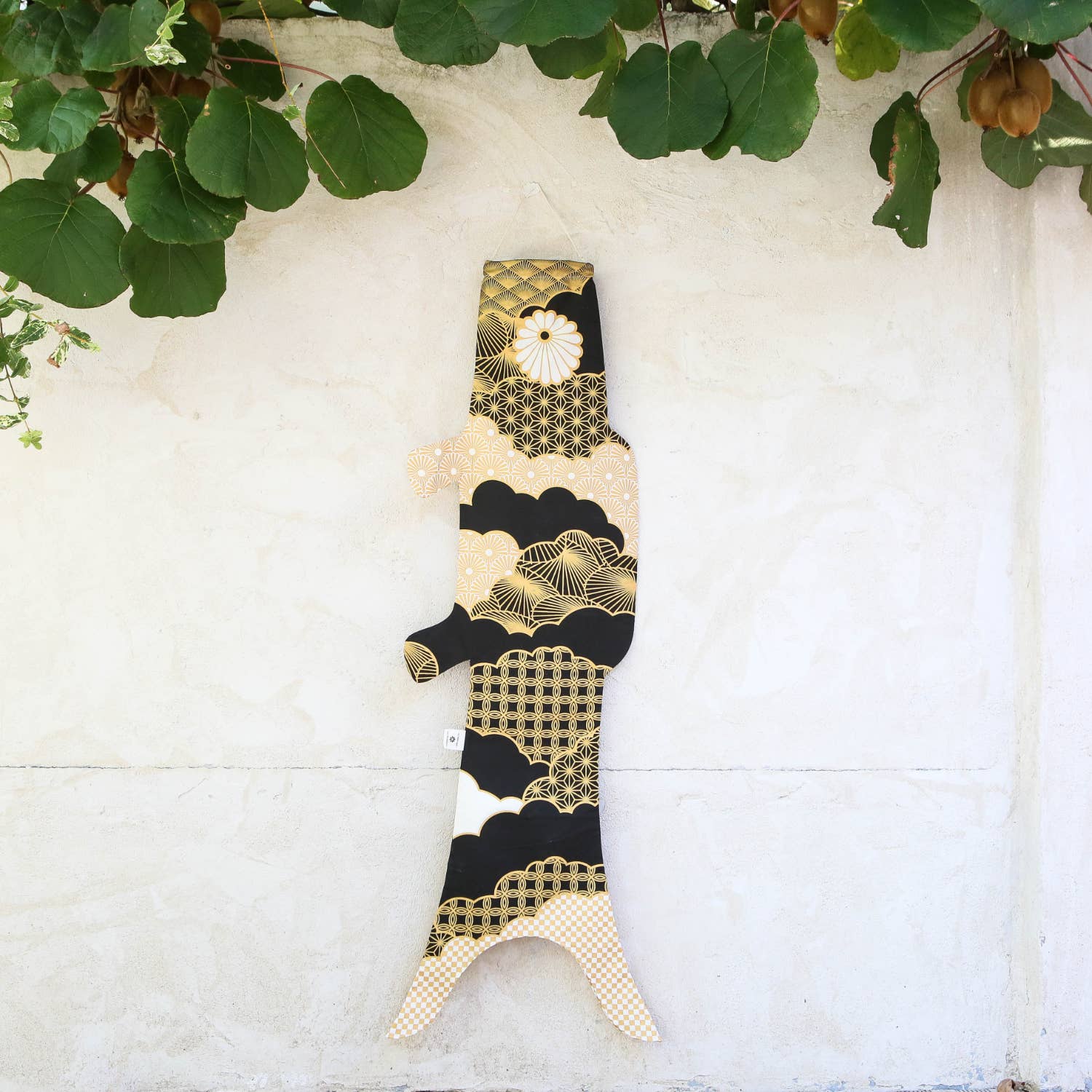 Koinobori Black Matsu (M)| Japanische Fisch- Windsocke 100cm - Image 3