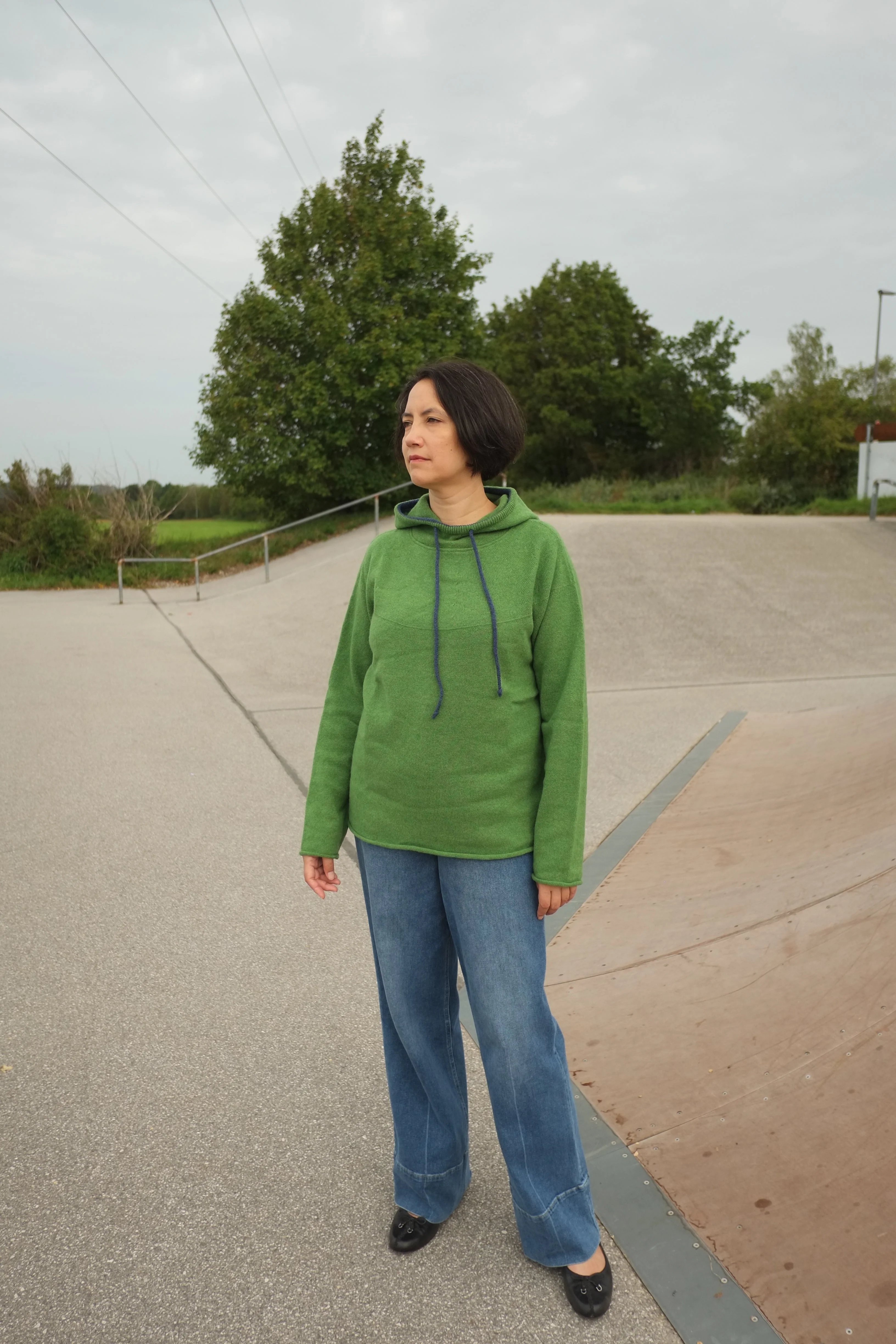 Unisex Pullover mit Kapuze - Corry Hoody Sweater Watercress - Image 4