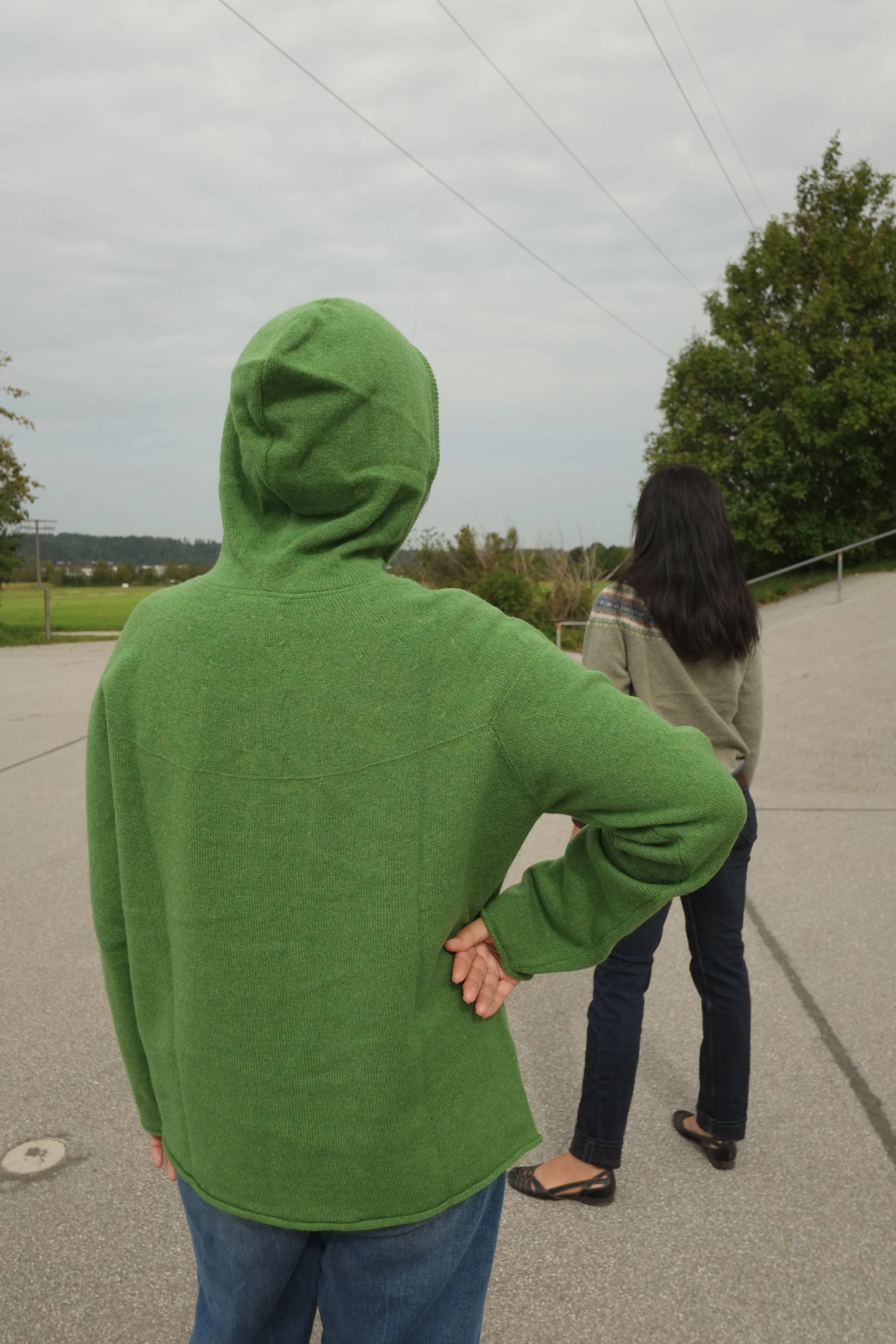 Unisex Pullover mit Kapuze - Corry Hoody Sweater Watercress - Image 5
