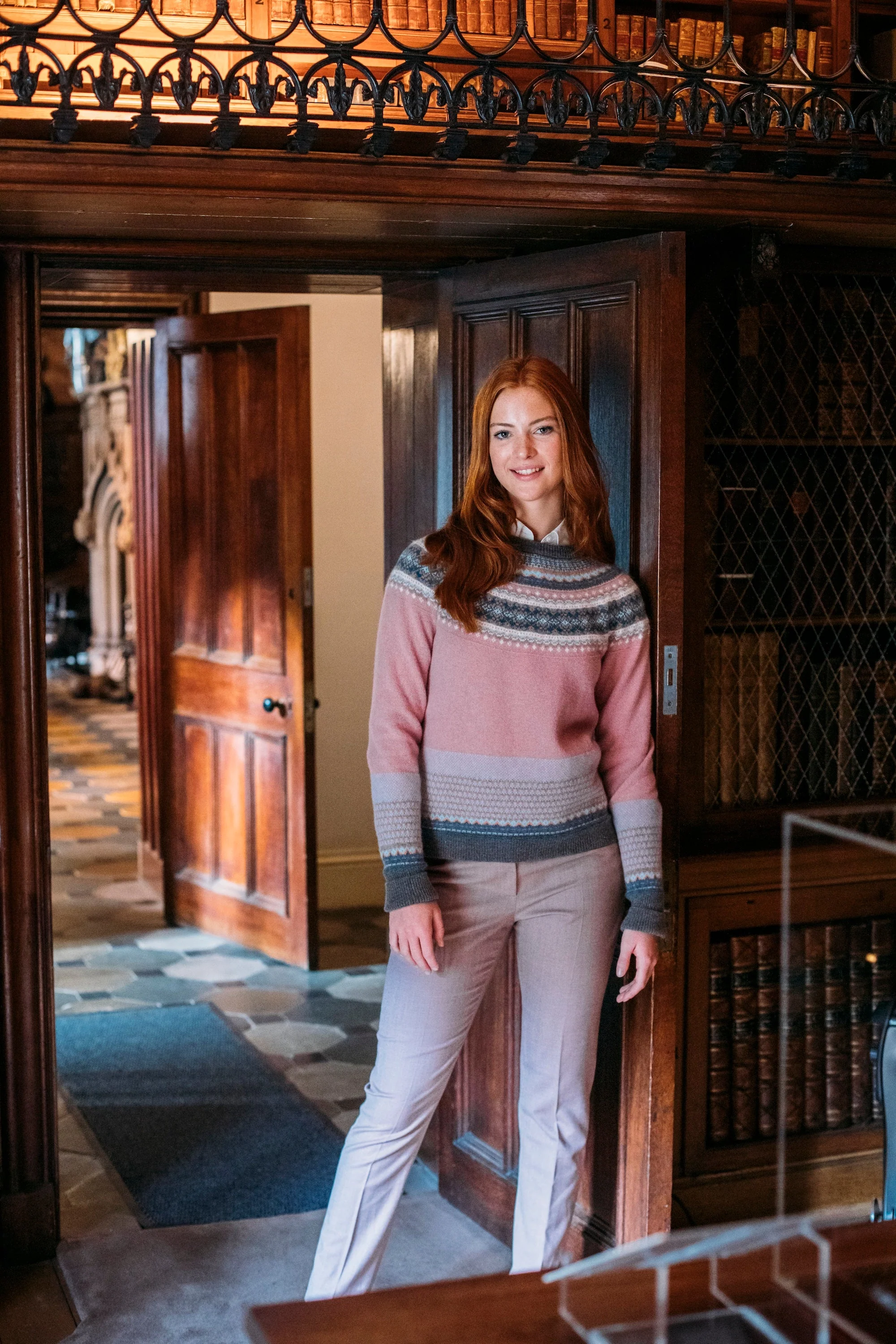 Alpine Sweater Vintage Pink - Image 3