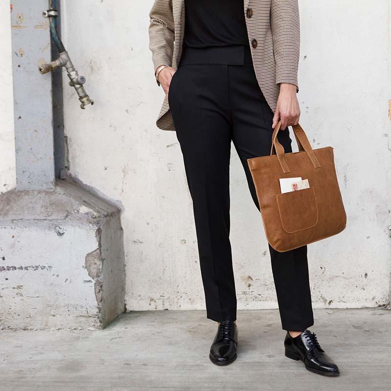 Handtasche / Laptoptasche Elephant Joke in cognac - Image 4