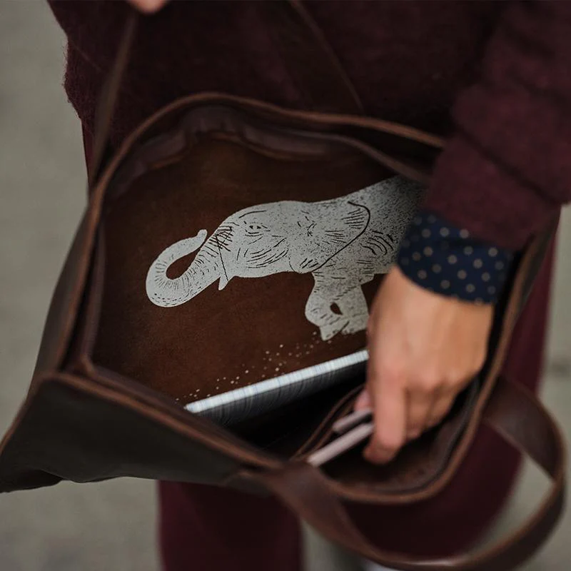 Handtasche / Laptoptasche Elephant Joke in grün - Image 4