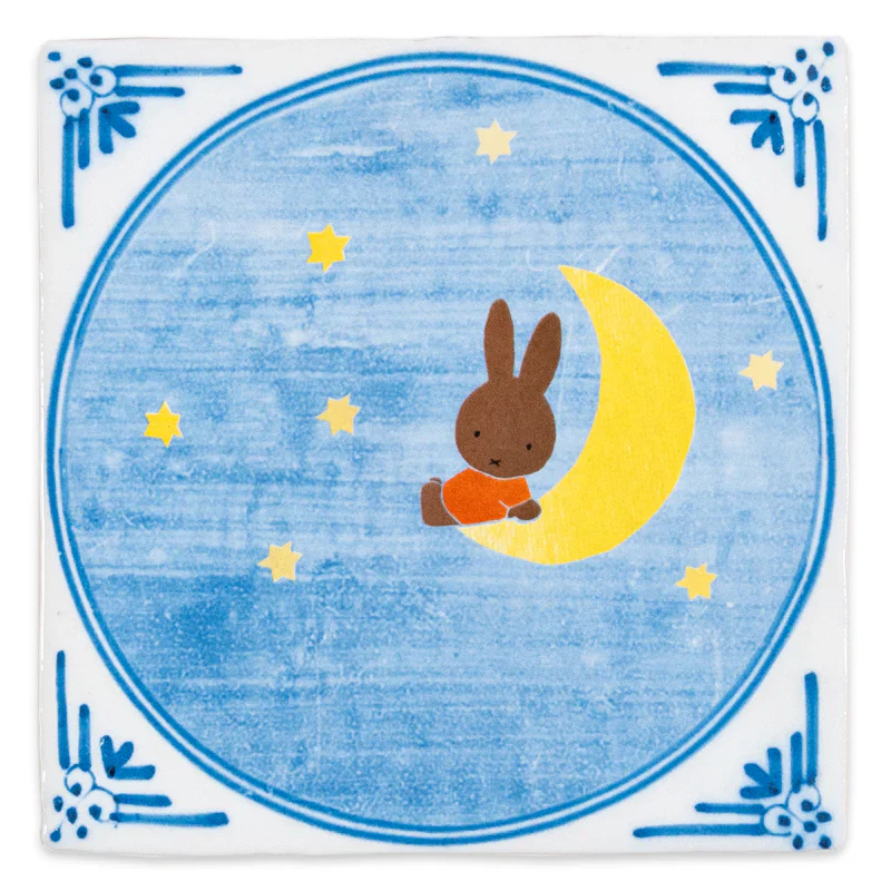 Miffy on the moon - variation 2 - StoryTiles