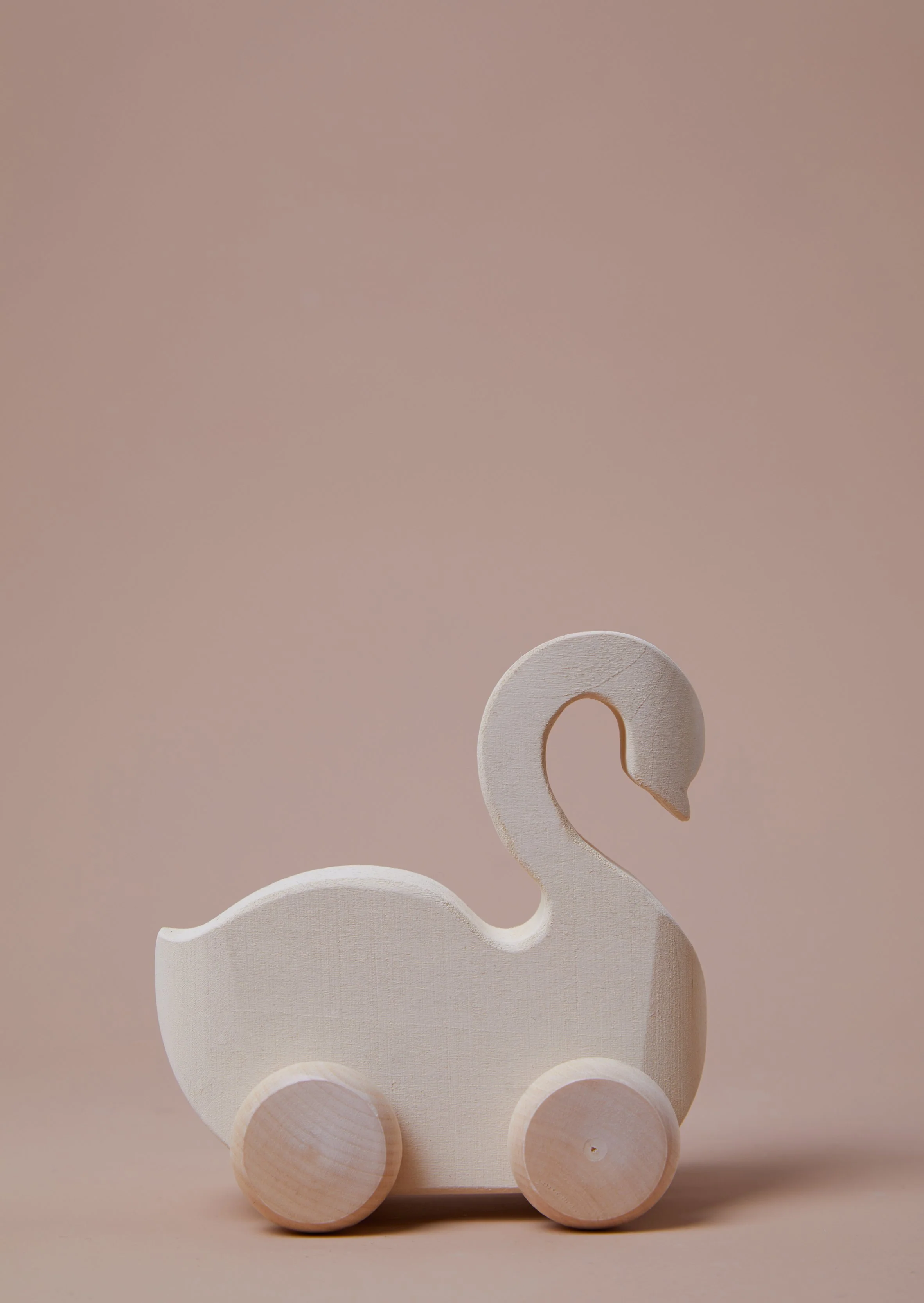 Schwan aus Holz mit Rollen - Image 3