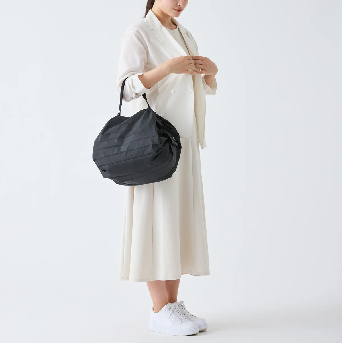 Shupatto Bag M – Jet Black - Image 3