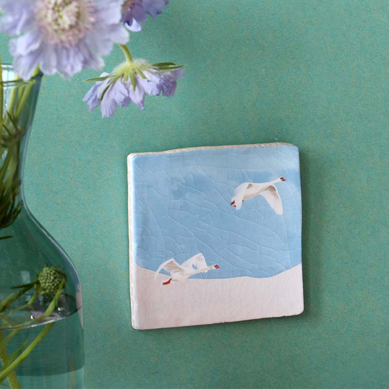 Spread your wings - fliegende Schwäne - Medium - StoryTiles - Image 2