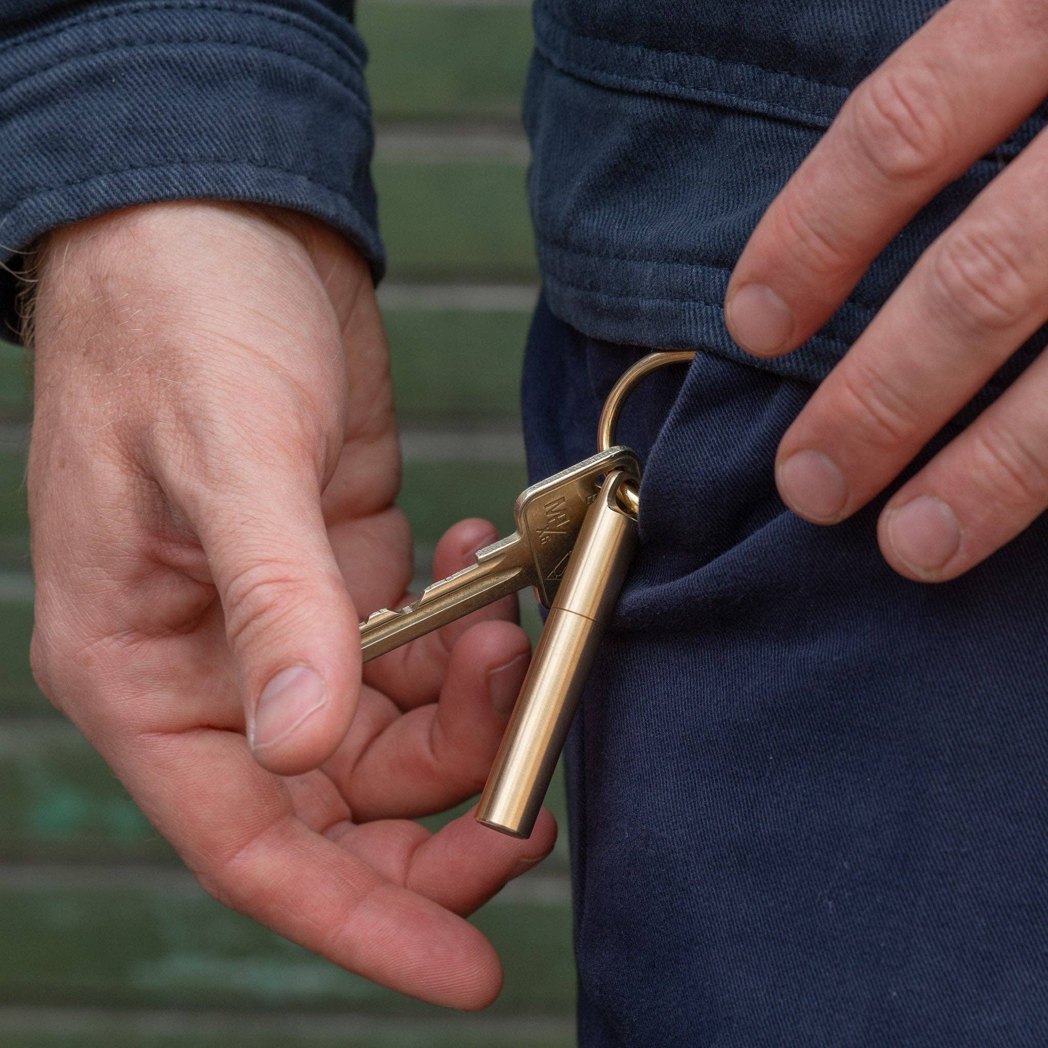 The Field Mouse – refillable travel pen: Midnight - Image 4