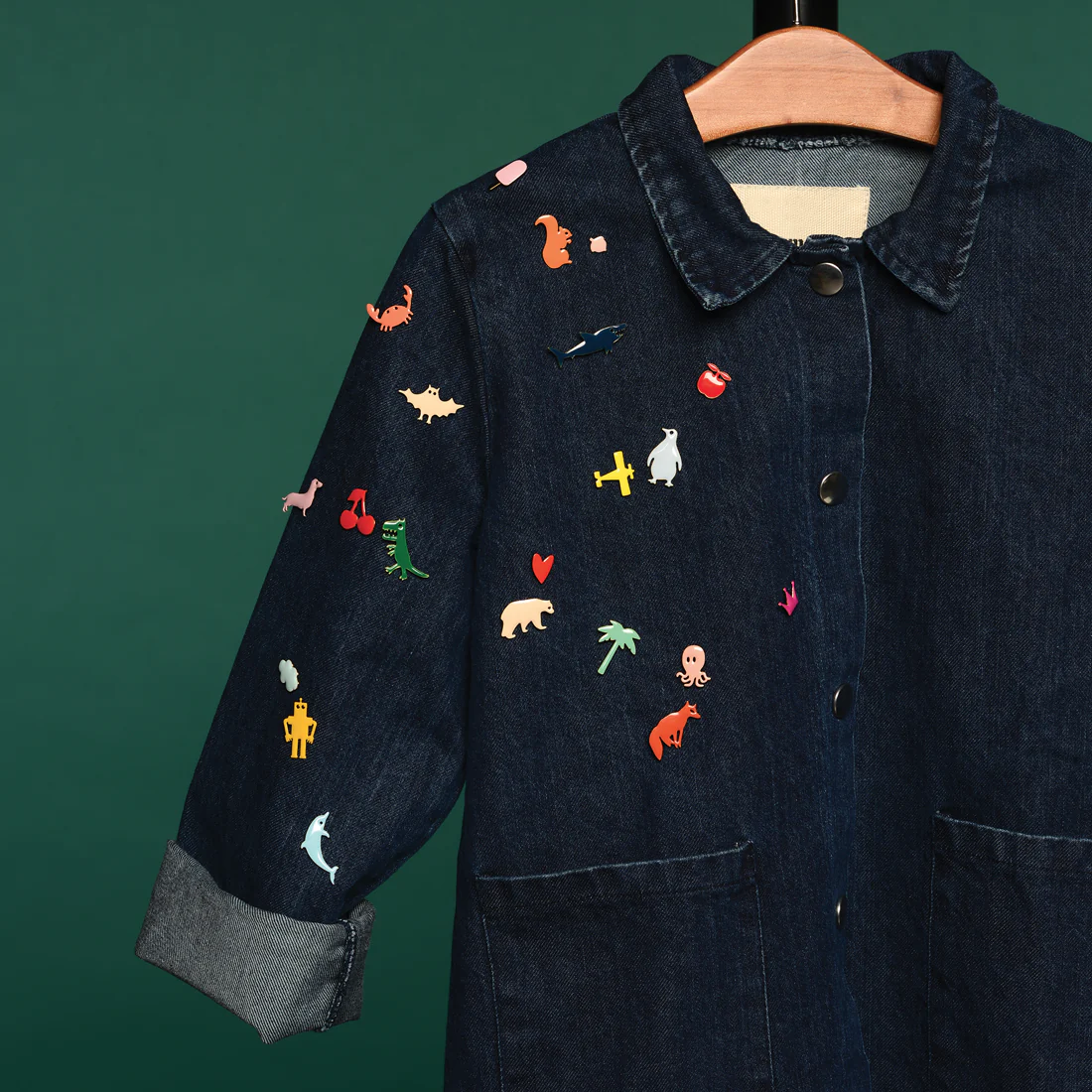 Pin „Connor“ – Anstecknadel Tannenbaum aus vergoldetem Messing - Image 2