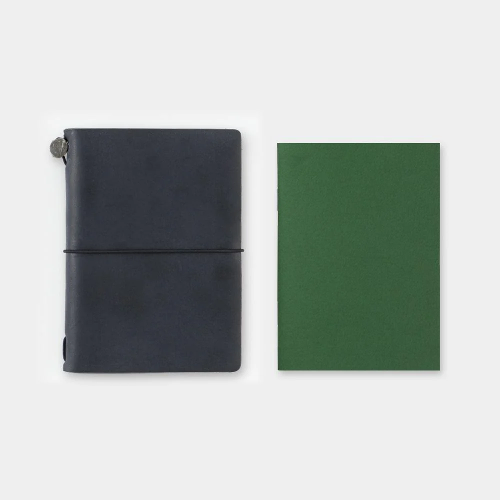 TRAVELER'S notebook Passport 002 Grid - Image 5